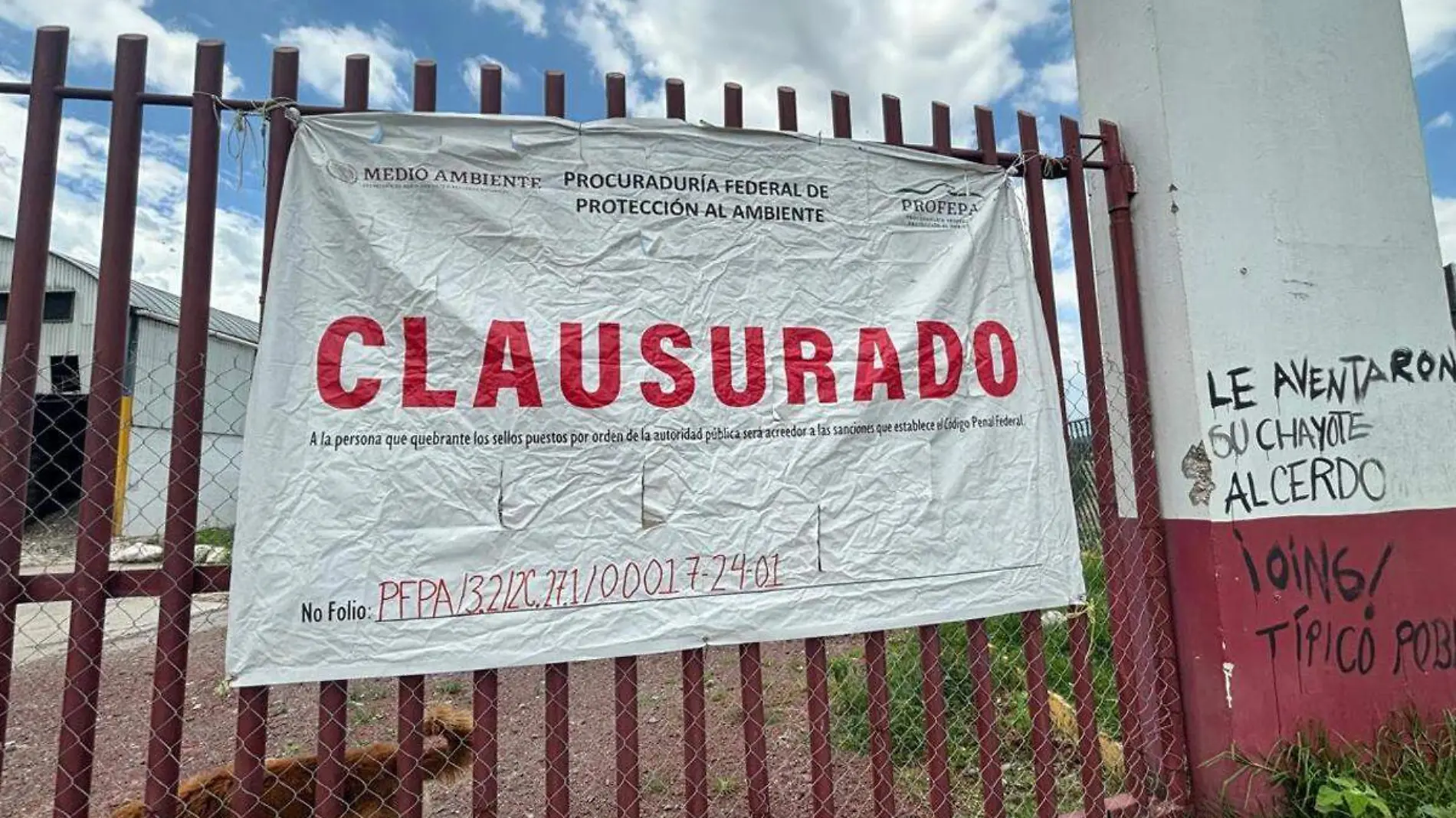 Profepa sello de Clausurado en relleno sanitario de cholula